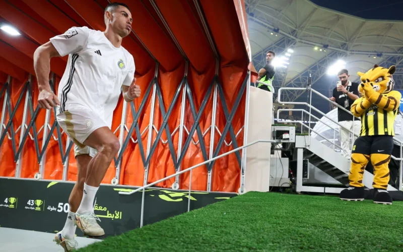 تغطية شاملة.. القنوات الناقلة لمباراة النصر والاتحاد في دوري روشن